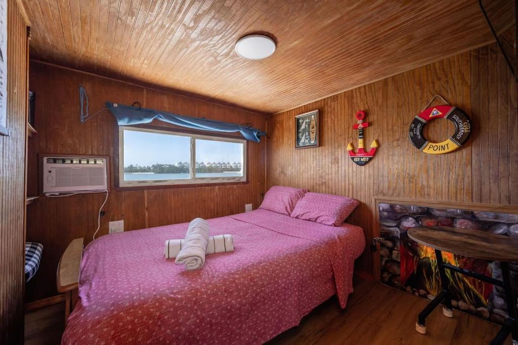 Отель Beautiful Houseboat In Ки-Уэст Экстерьер фото